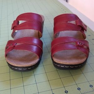 Clarks red sandles